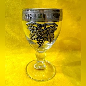 5 PC MURANO Lavorato A Mano Cordial Glasses with silver rim and metal grape
